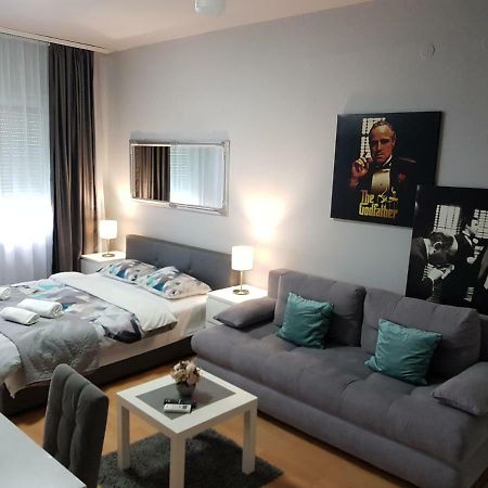 Contemporary Residence Ниш Екстер'єр фото