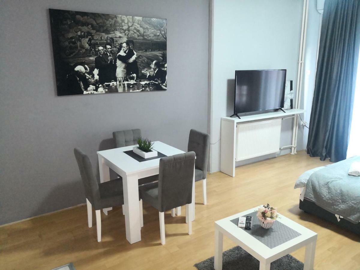 Contemporary Residence Ниш Екстер'єр фото