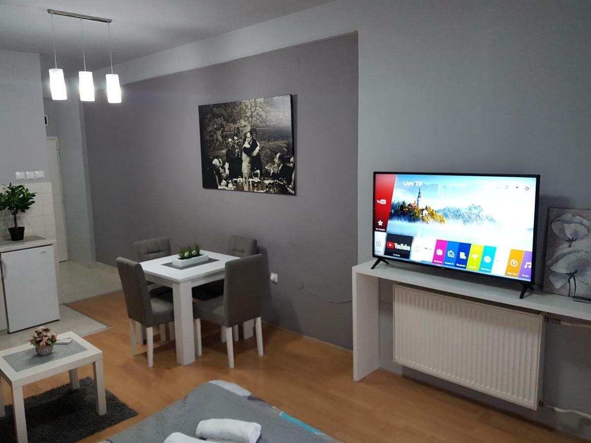 Contemporary Residence Ниш Екстер'єр фото